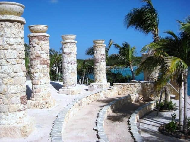 Antique coral limestone finish